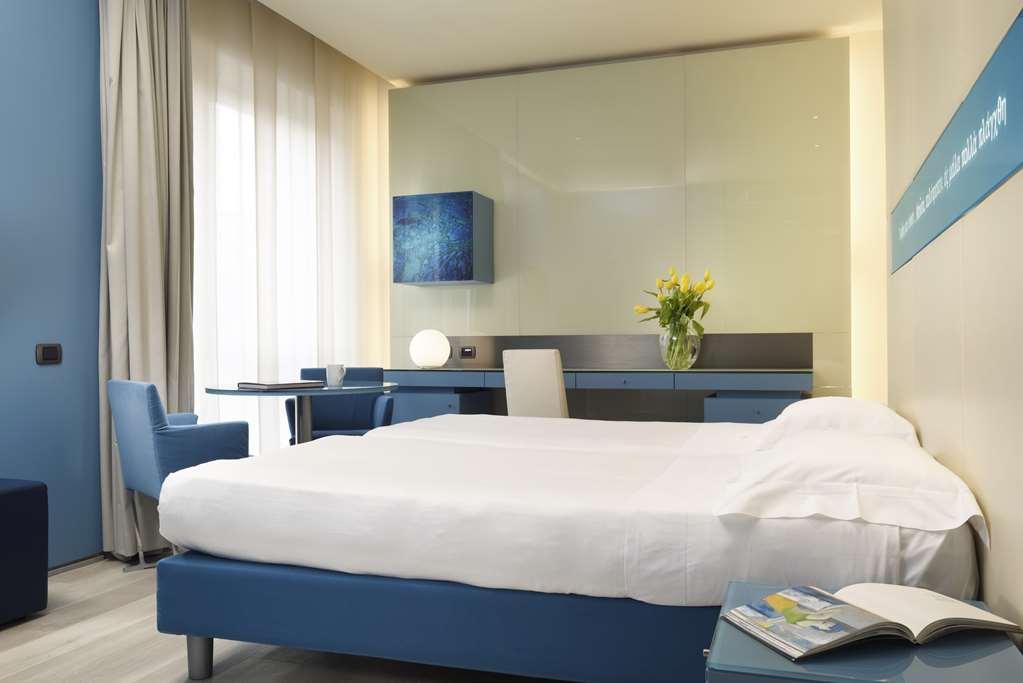 Hotel Unahotels Centro 4*