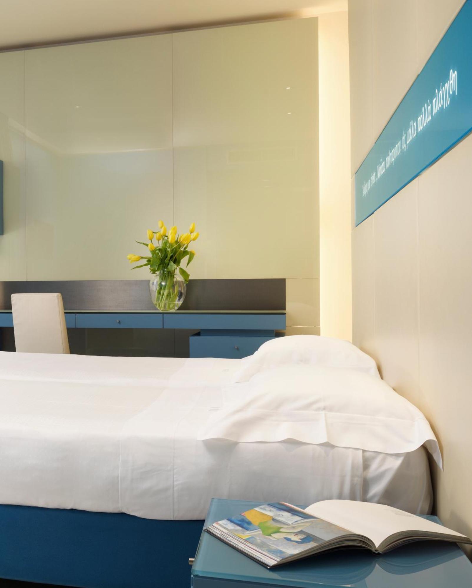 Hotel Unahotels Centro 4*