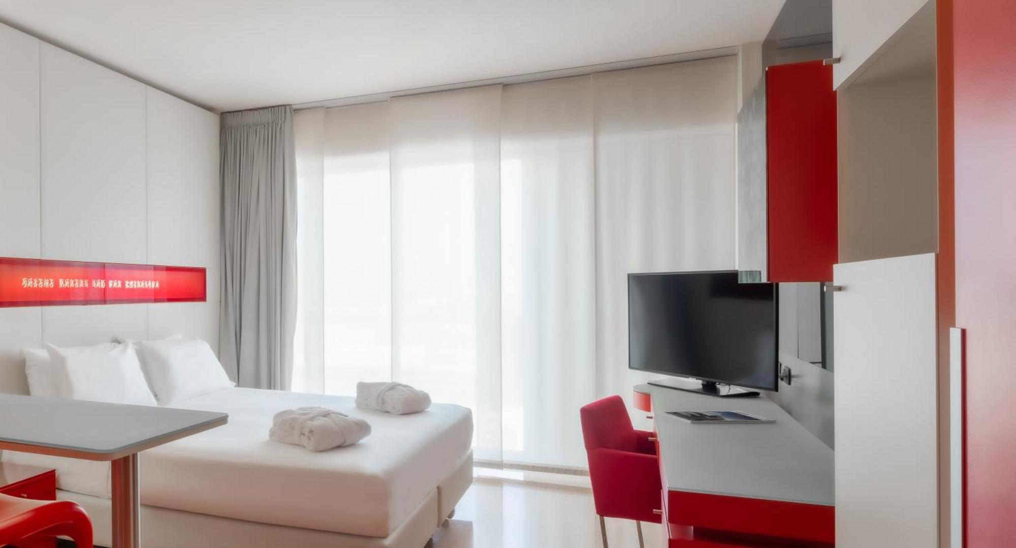 Unahotels Centro Hotel 4*